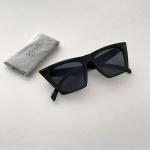 Racico Trendy Cateye Sunglasses in Black